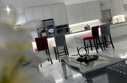 Miami Gardens House | Family Paradise has entertainment for everyone in the property it's cozy & fun!