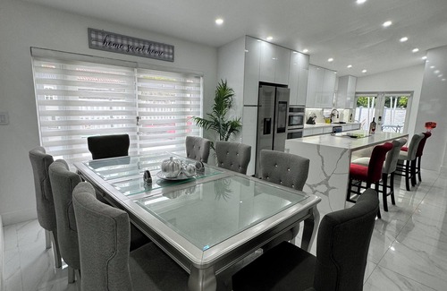 Miami Gardens House | Family Paradise has entertainment for everyone in the property it's cozy & fun!