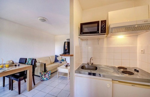 Les Epesses Apartment | Family & Pet-Friendly Haven with Private Terraces - Near Puy du Fou