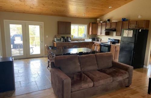 Miller Lake House | Family & Pet Friendly Huron Getaway