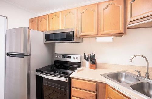 Auburn Condo | Family & Pet Friendly, Location Style & Comfort *3BR/2BA Walk To Everything
