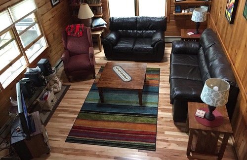 Mid-Coast and Islands House | Family & Pet Friendly Log House On Casco Bay