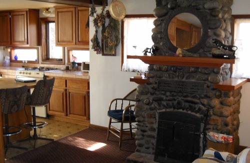 Hermosa House | Family+Pet Friendly Vacation Rental! Ask about Deep Discount for 4-6 Month stays