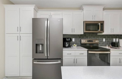 Kissimmee Condo | Family place with gorgeous view, 4 miles to DISNEY