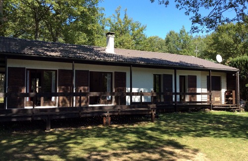 Savigny-sur-Clairis House | family ranch in sport with large private 18 hole golf course