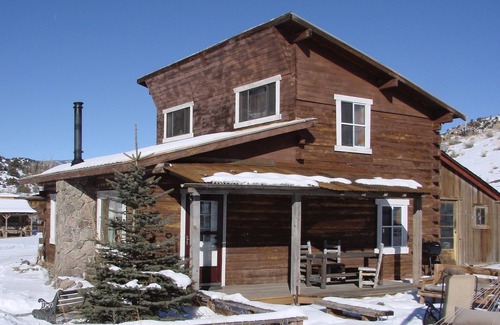 Del Norte Cabin | Family Ranch with Guest Cabin