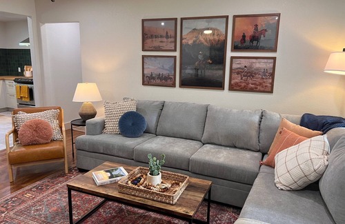 Decatur House | Family-Ready 3BR + Backyard Near the Square