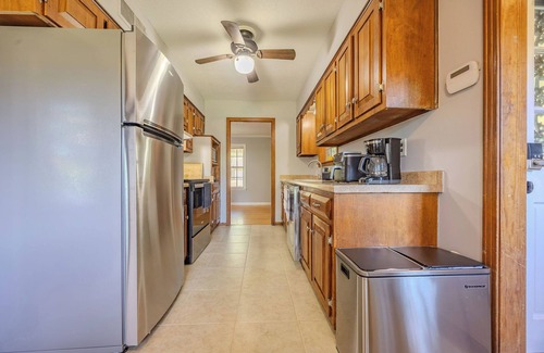Raleigh House | Family-Ready 3BR Memphis Stay + Office