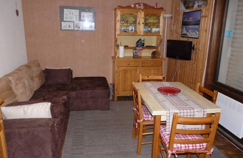 Thollon-les-Memises Apartment | family resort, panoramic with views of Lake Leman, near Switzerland