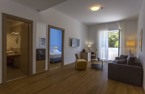 Nerezine Hotel | Family Resort Hotel Manora