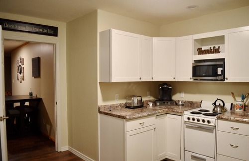 Forest House | Family Retreat 15 minutes from Liberty