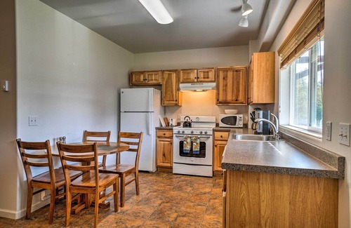 Fritz Creek House | Family Retreat ~ 8 Mi to Downtown + Bishops Beach!