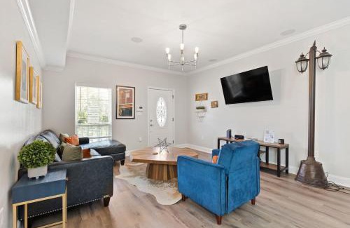 Tulane - Gravier House | Family Retreat In Mid-city Heated Pool