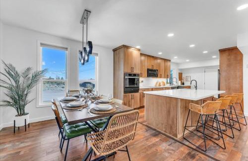 Reno House | Family Retreat Mountain View with Hot Tub and Mini Golf