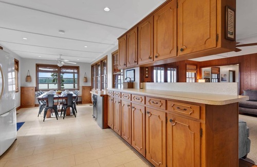 Cross Hill House | Family Retreat on Lake Greenwood SC with panoramic views from sunrise to sunset!