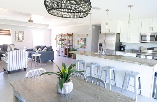 Sebastian Highlands House | Family Retreat South