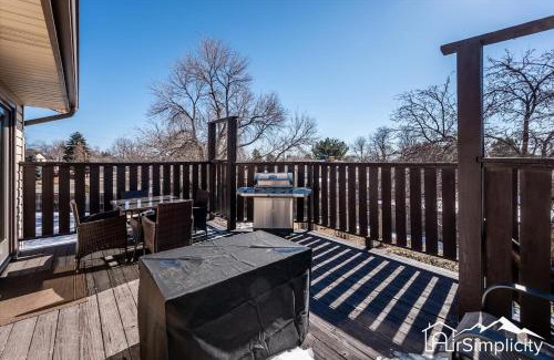 Northwest Arvada House | Family Retreat W Deck & Fenced Yard