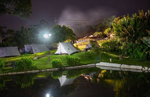 Yotoco RV Rental | Family Retreat with Pool and Lake Views