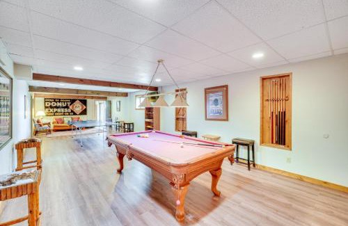 Berryville House | Family Retreat with Deck Near Appalachian Trail!