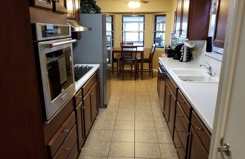 Converse House | FAMILY RETREAT WITH GAMEROOM