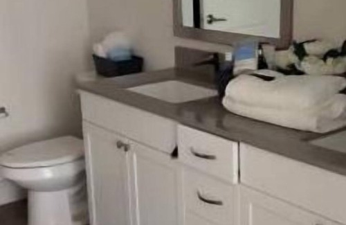 Cypress House | Family Retreat with Island Kitchen/EV Charging