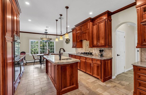 Stony Point Villa | Family Retreat with Autumn Views and Game Room