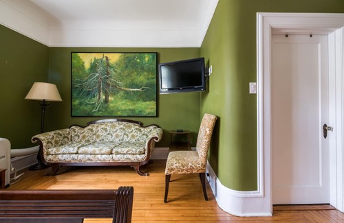 Downtown St. John's House | Family reunion - your very own mini hotel! Downtown St. John's, sleeps 19