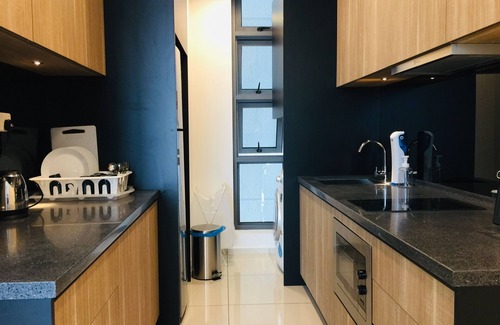 Bukit Bintang Apartment | Family Room 2R2B KL View 500mMRT Bukit Bintang