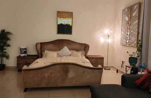 Abu Dhabi Apartment | Family Room Near Airport in AbuDhabi