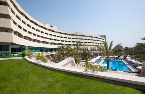 Beach & Coast Apartment | Family Room Near Al Khan Beach