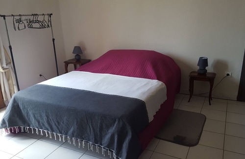 Homps Bed & Breakfast | family room near the canal du midi