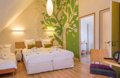 Plumergat House | Family room-Private Bathroom-Au 1er Etage