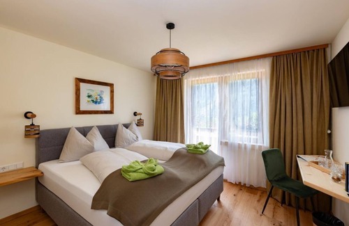 Kolbnitz Bed & Breakfast | Family room "Salzkofel view" - Landhaus Königsreiner