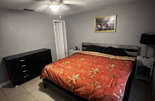 Ocala House | Family sized apartment in SW ocala near the Rainbow river and WEC