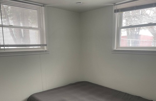 Belleville House | Family sized bungalow in heart of city and near hiking trails
