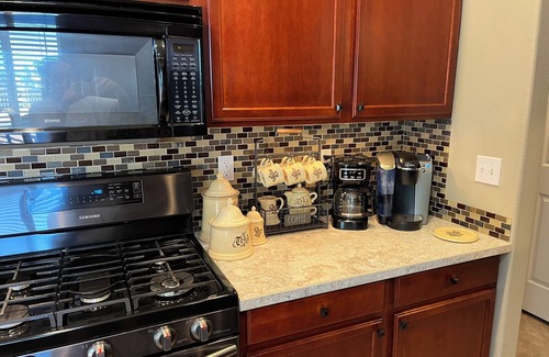 West Richland House | Family sized comfort with executive space too!