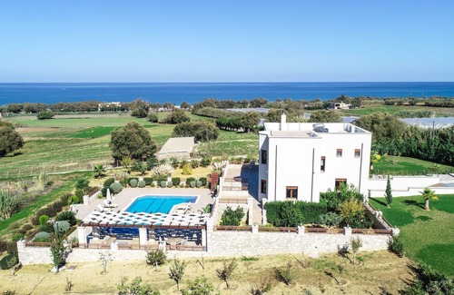 Episkopi Villa | Family-sized comfortable villa close to the beach