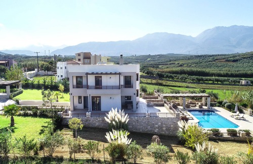Episkopi Villa | Family-sized comfortable villa close to the beach