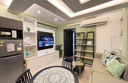 Davao Condo | Family-sized condo, 2 min from the heart of Davao City. Perfect for your stay!