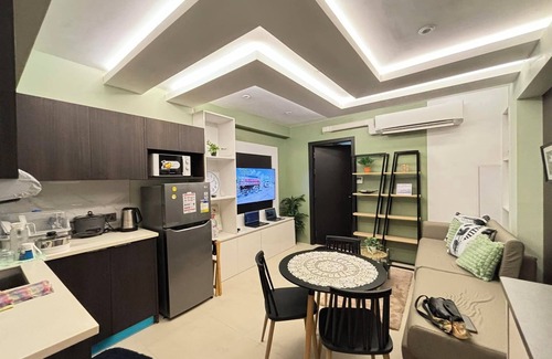 Davao Condo | Family-sized condo, 2 min from the heart of Davao City. Perfect for your stay!