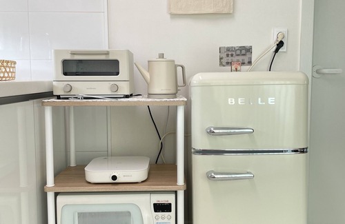 Suwon Apartment | Family-sized condo in bustling district where modernity and tradition coexist!
