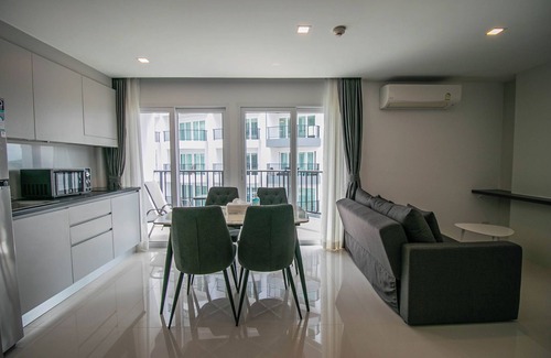 Kram Condo | Family-sized condo with well equiped kitchen, AC, Balcony and near by the beach