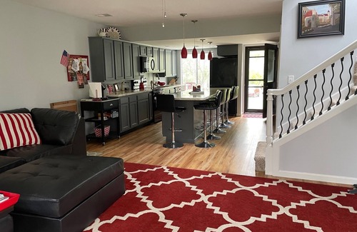 Avoca Condo | Family-sized Condo, 20 minutes to Indiana University & 5 minutes to Lake Monroe
