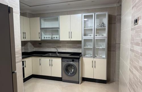 Centre Ville Apartment | Family-sized Cosy Apartment