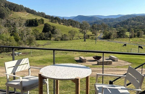 Salisbury House | Family-sized getaway in the heart of the Williams valley, near Barrington tops