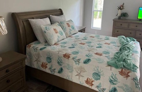 Rural Estates House | Family sized home minutes from the beaches, shopping and entertainment