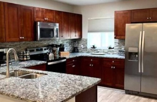 Rural Estates House | Family sized home minutes from the beaches, shopping and entertainment