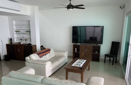 San Miguel House | Family-sized private home walking distance to airport! 2 min (car) to the ocean.