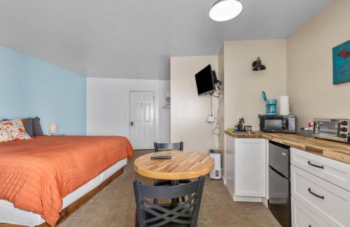 Lake City Hotel | Family Stay - 4 Cozy Combined Studios