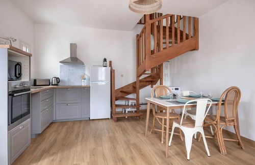 Saint-Jacques Ski Chalet | Family stay at 400m from the beach